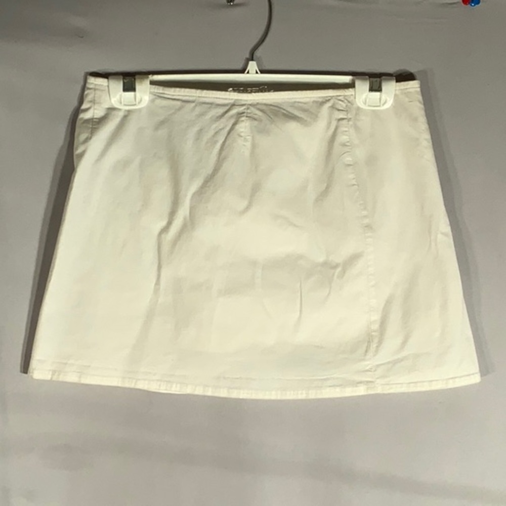 Copper Key Women White Skort